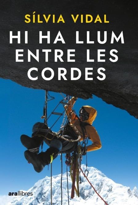 Libro: Hi ha llum entre les cordes