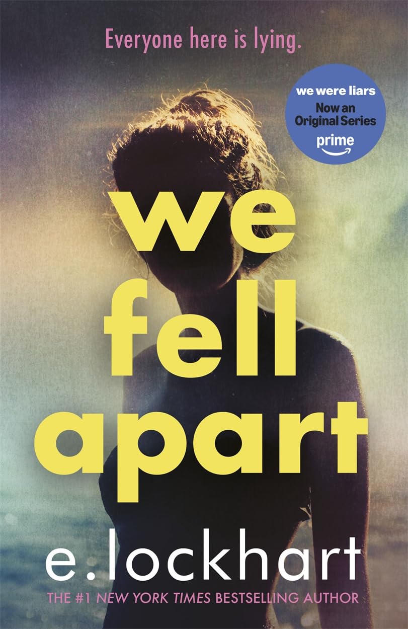 Libro: We Fell Apart. Deluxe Edition: Return to the world of the TikTok sensation, We Were Liars