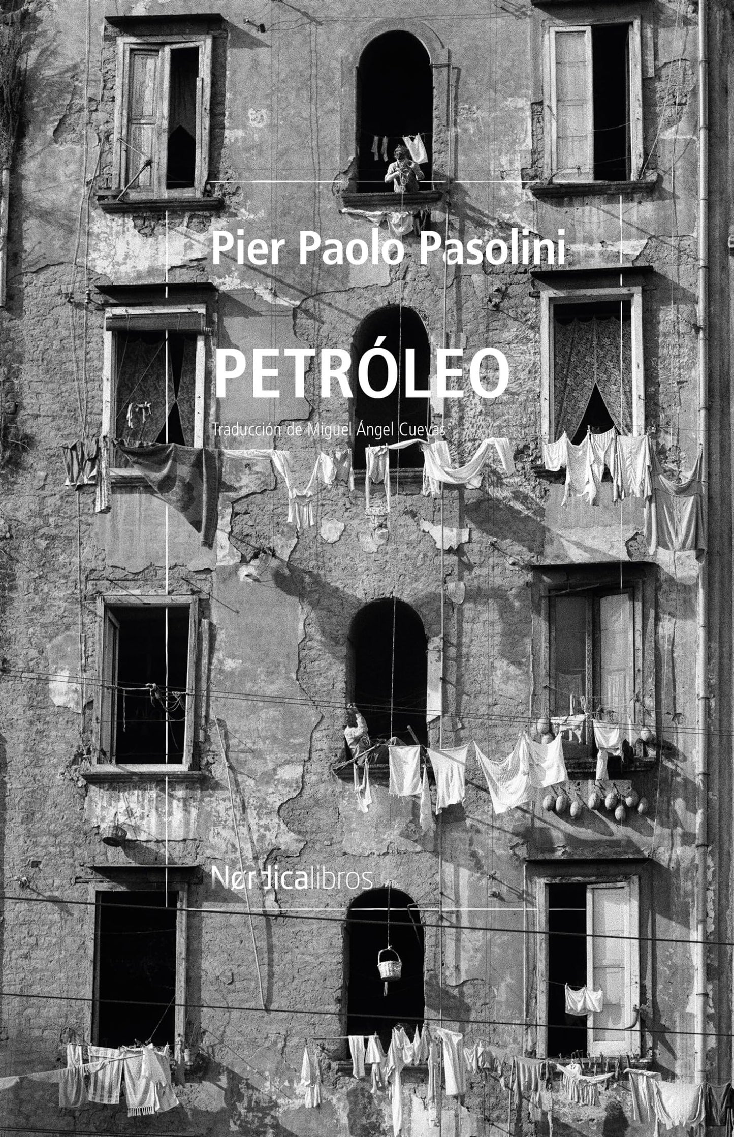 Libro: Petróleo (Otras Latitudes)