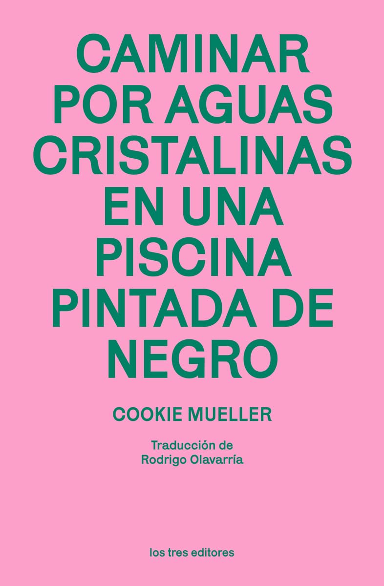 Caminar por aguas cristalinas en una piscina pintada de negro (LOS TRES EDITORES)