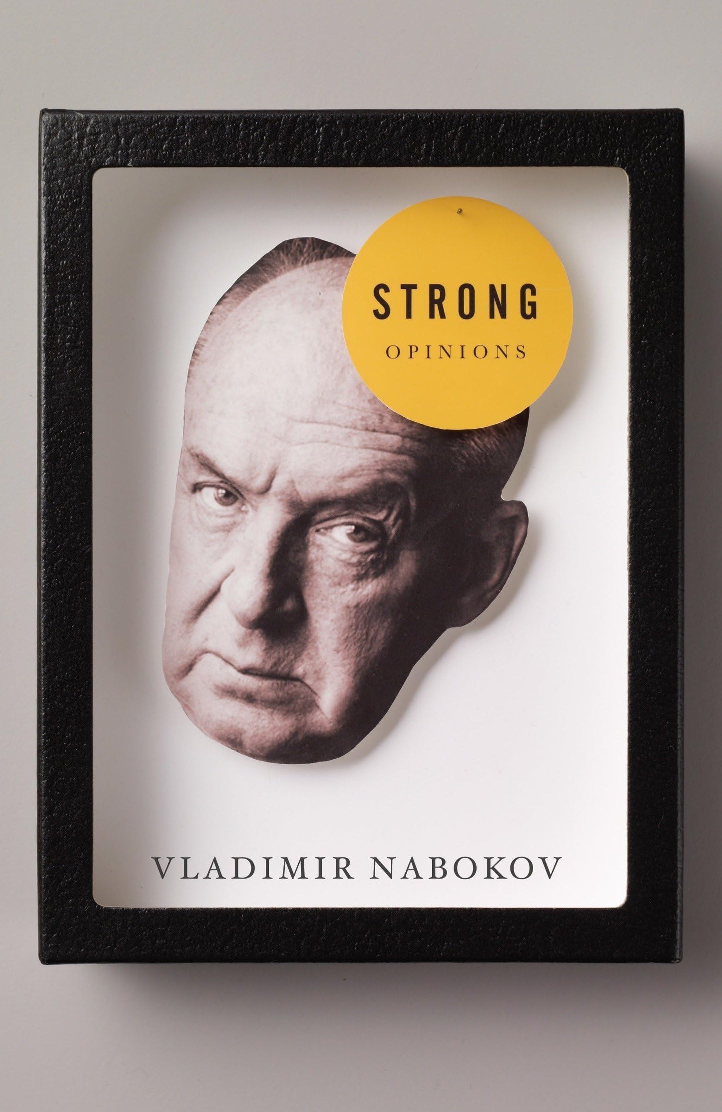Libro: Strong Opinions (Vintage International)