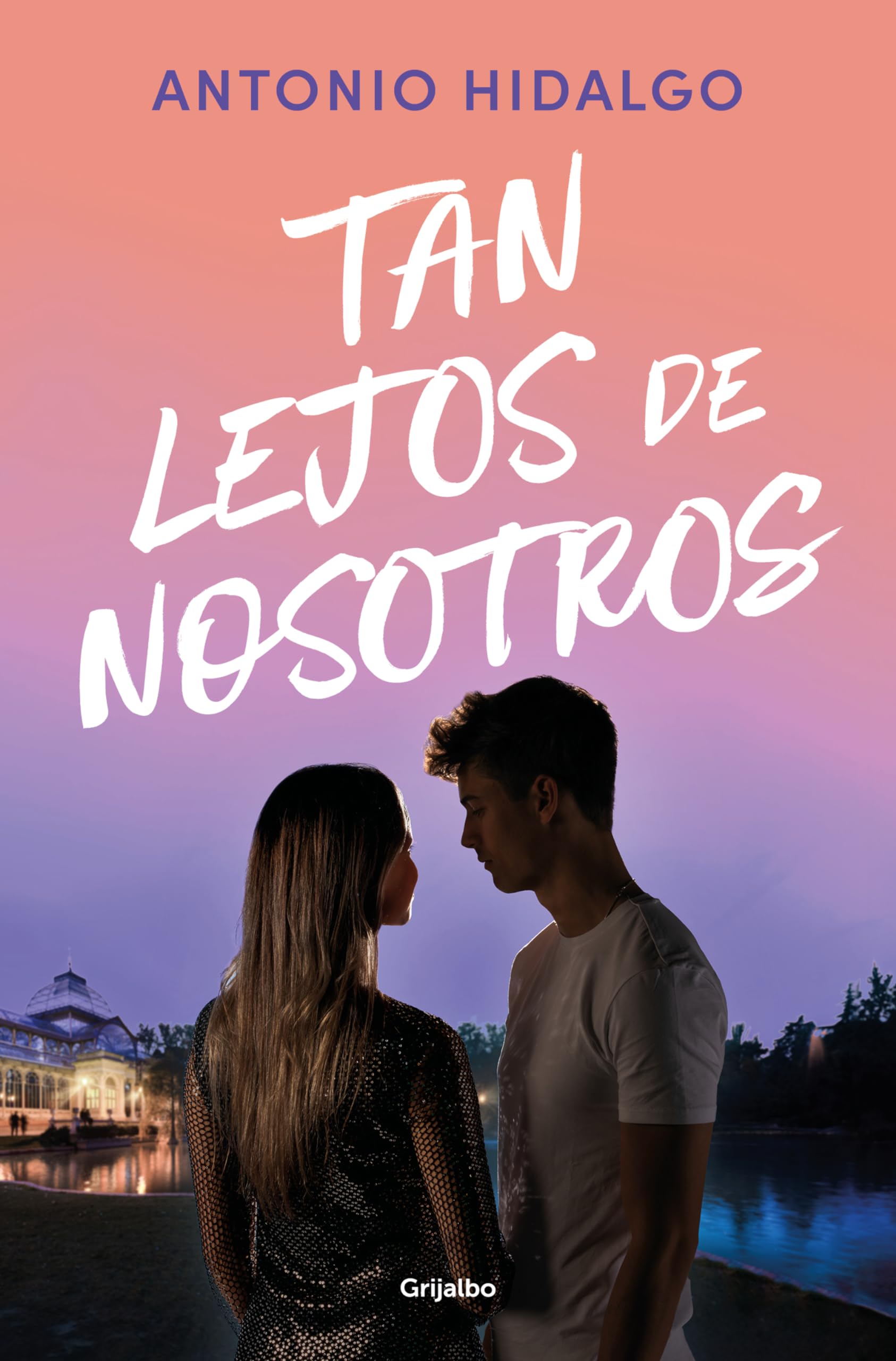Libro: Tan lejos de nosotros / So Far from Us (CERCA DE TI) (Spanish Edition)