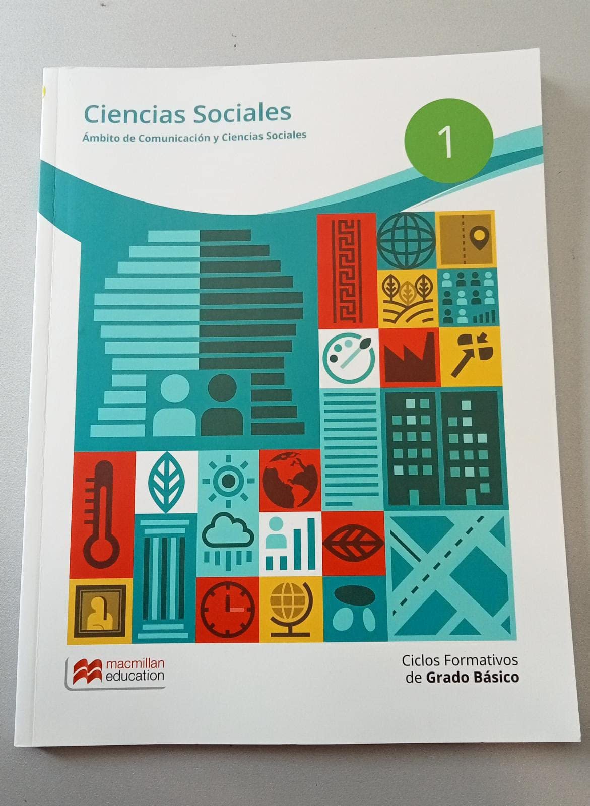 Libro: Grado Básico Sociales 3º - Libro de texto en formato físico de Ciencias Sociales 3º ESO