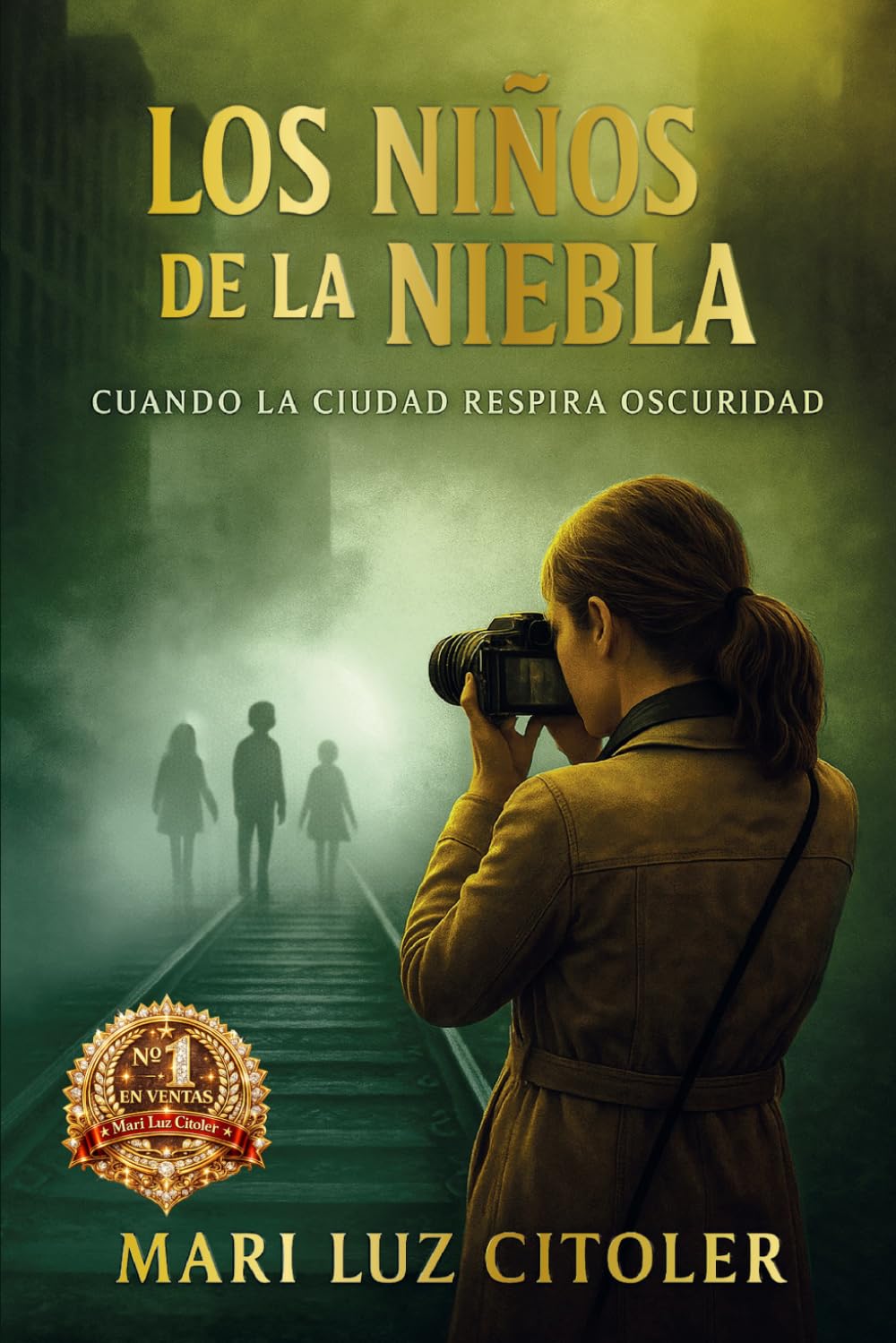 Libro: LOS NIÑOS DE LA NIEBLA: CUANDO LA CIUDAD RESPIRA OSCURIDAD (Spanish Edition)