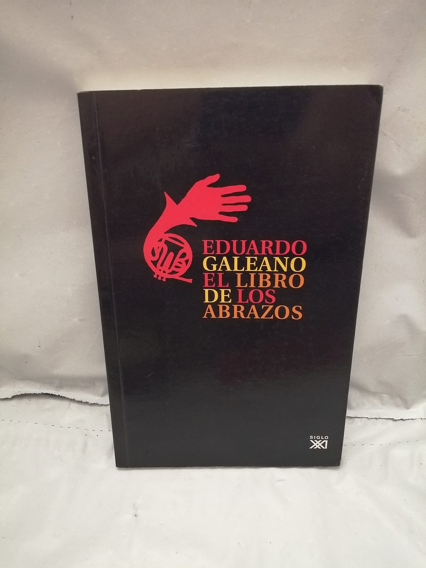 Libro: El libro de los abrazos (Spanish Edition)