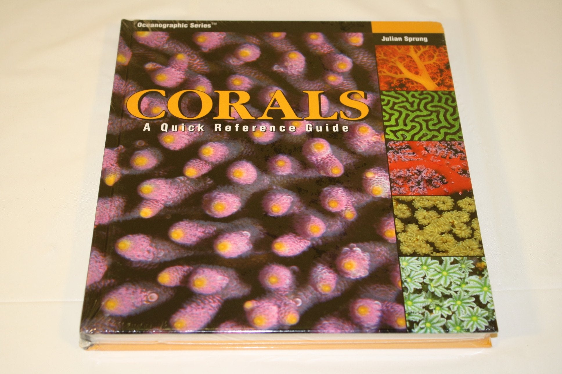 Libro: Corals: A Quick Reference Guide (Oceanographic Series)