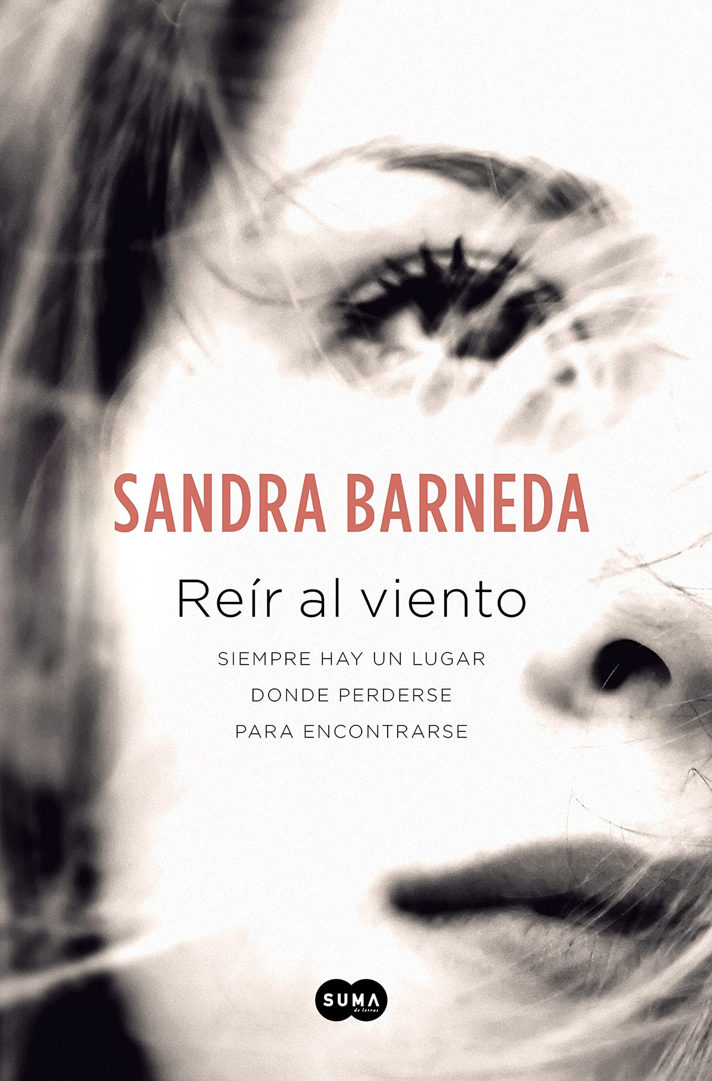 Libro: Reír al viento (Femenino singular) [tapa blanda con solapa]