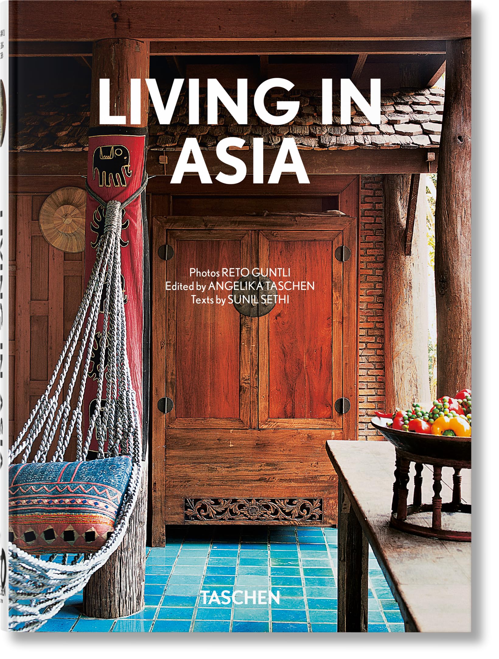 Libro: Living in Asia. 45th Ed. (45th Edition) (Multilingual Edition)