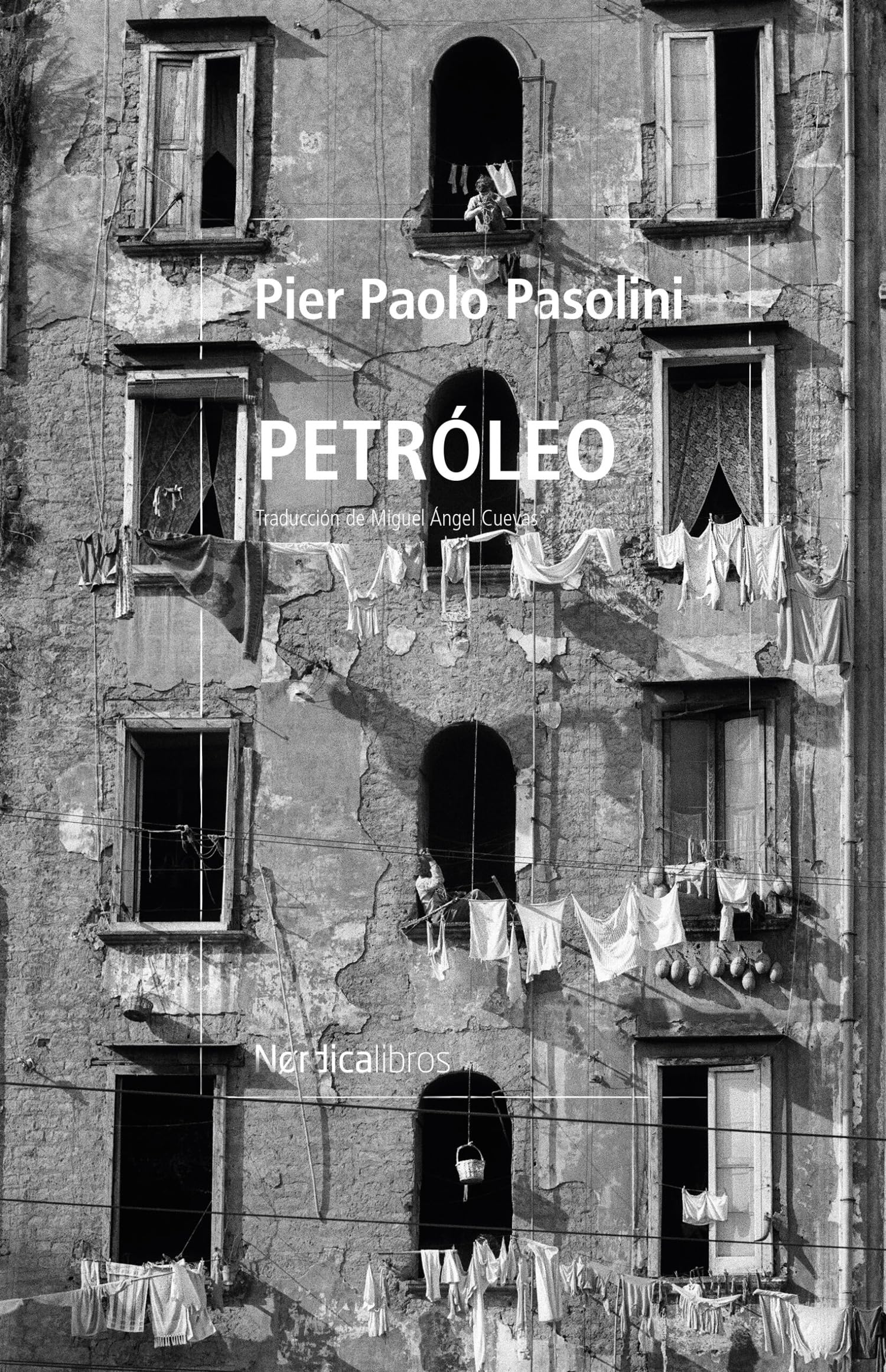 Libro: Petróleo (Otras Latitudes)